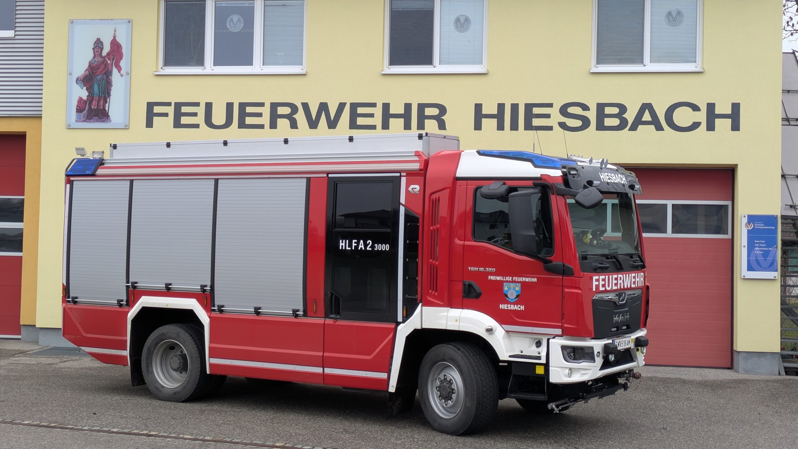 Feierlicher Empfang des neuen HLF 2 in Hiesbach